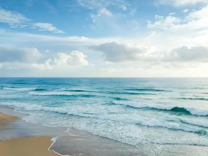 Waves Of Peace: Deep Relaxation With Crystal Singing Bowls