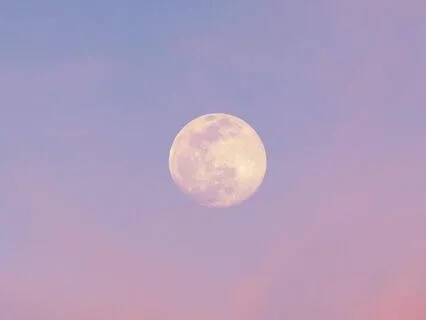 Waxing Gibbous Meditation: Refining Your Path & Confidence
