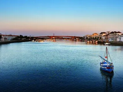 Weightless In The Quiet | Calming Sleep Soundscape