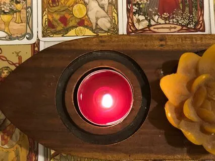 What Advice Does The Universe Have For You? Tarot Reading