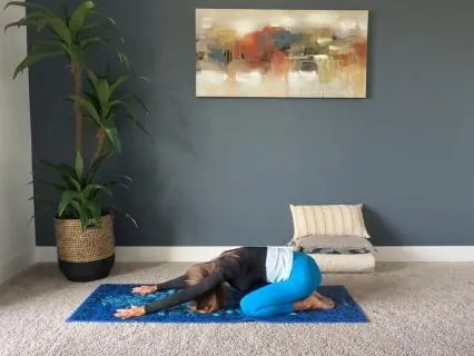 What Is Yin Yoga? Gentle Deep Stretch & Relaxation