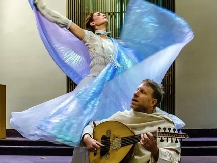 When She Sways (Lama Bada)