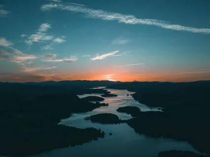 Whispering Guitar Tones For Soft Reflection