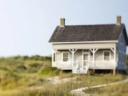 Whispers Of The Shoreline Ambiance