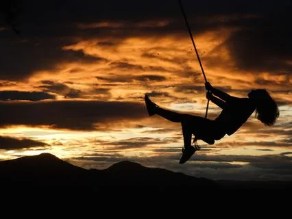 Windy Night – Calming Wind, Binaural Beats & Nature Sounds