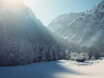 Winter Meditation For Release, Gratitude, And Freedom