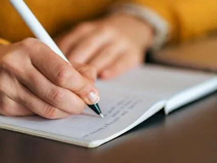 Words Flow, Distractions Fade