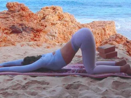 Yin Yoga - Heart Opening, Shoulder & Neck Release