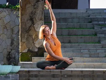 Yin Yoga: Hips, Shoulders & Front Body Release