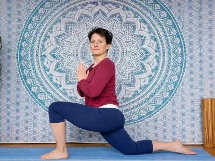 Yoga For Leg & Hip Power  – Strength Arising From Softness