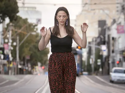 Yoga Nidra to Befriend Your Thoughts