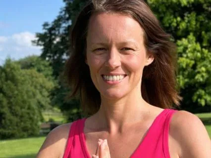 Your Heart Holding You (4 Minutes)