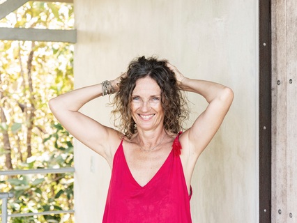 Midlife Radiance - by Dagmar Spremberg