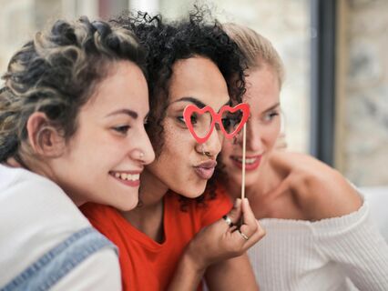 Do You Have Your Period? Here Are 5 Rituals & 5 Things To Avoid - by Sarah Santacroce