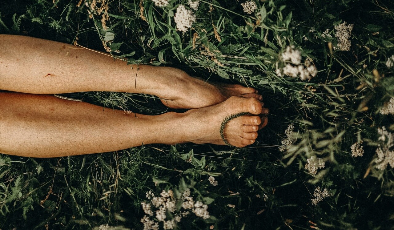 10-Minute Grounding After Birth Meditation